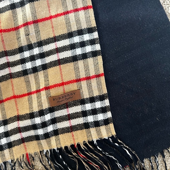 Cashmere Burberry reversible scarf nova check - Picture 7 of 9